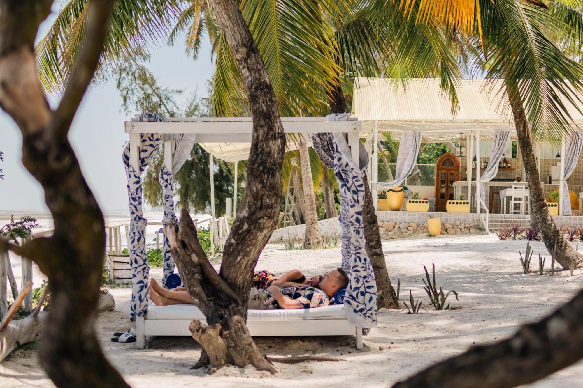 Pili Pili Orient Beach Resort Bwejuu Ngoại thất bức ảnh